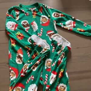 Carters size 6 Footed Fleecee Pajamas